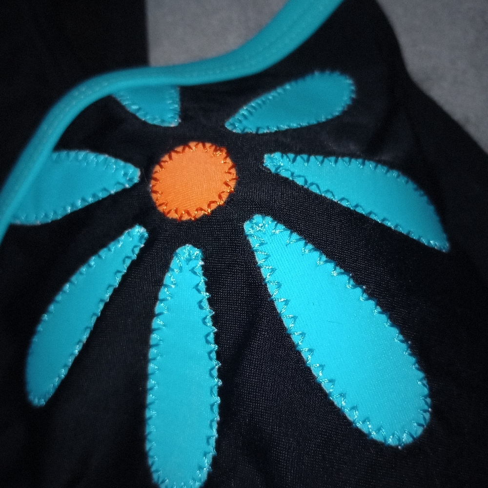 Retro Flower Triangle Bikini L/XL - Picture 3 of 3